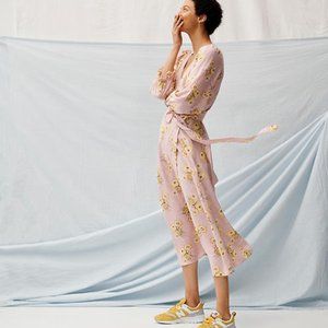 Linen Ruffle Cuff Wrap Dress in Dutch Dandelions